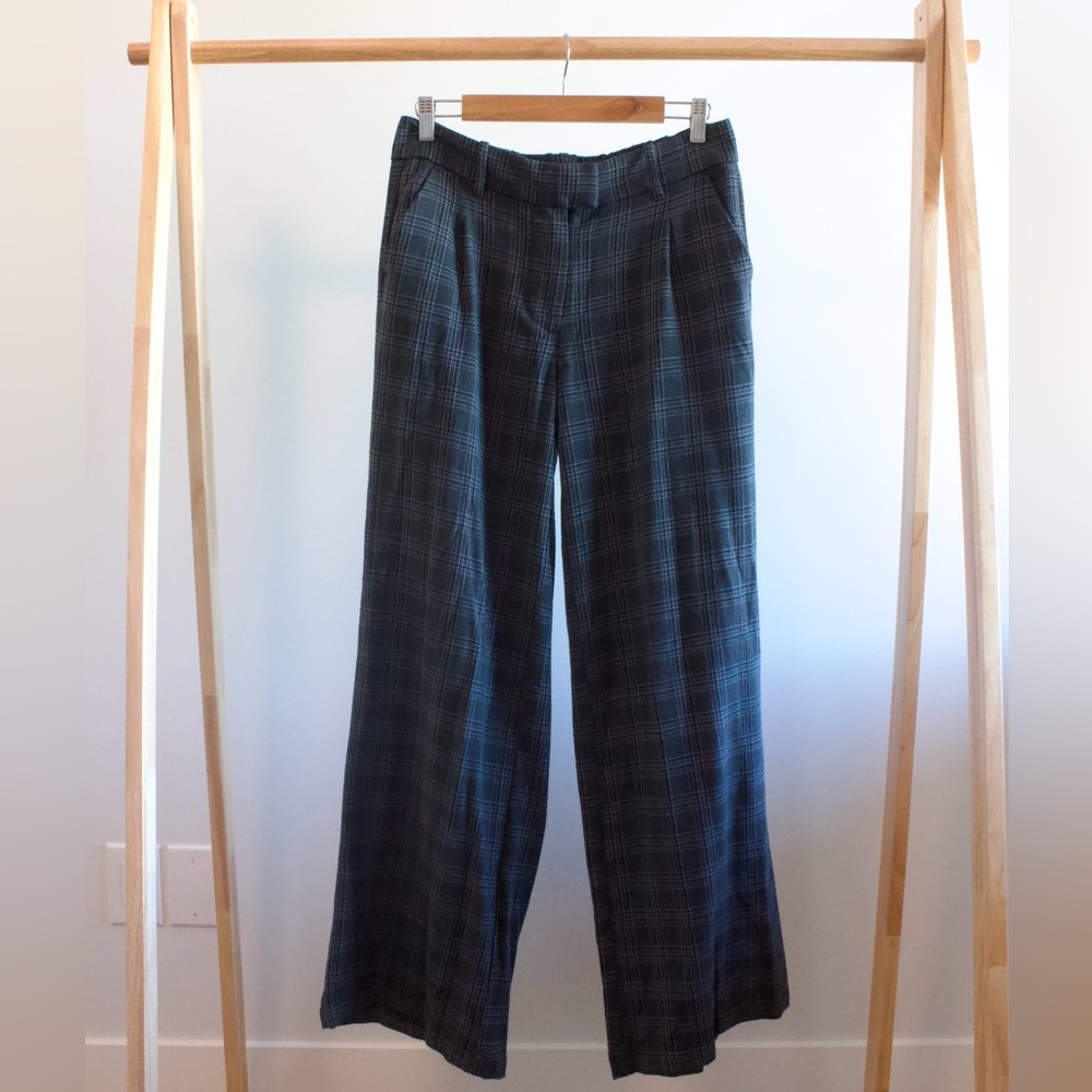 American Eagle | Blue and grey plaid high rise wide leg pant